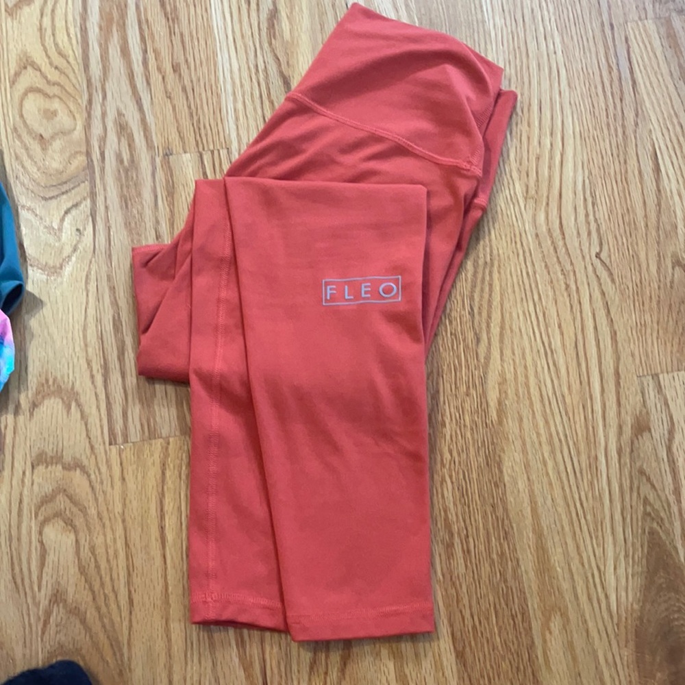 Fleo el Toto rust rewards pants